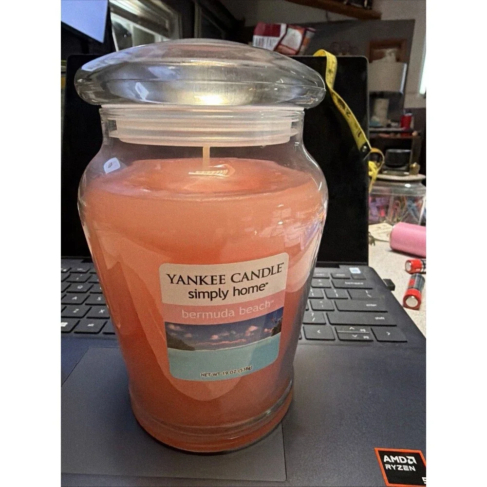 Yankee Candle Simply Home ~ Bermuda Beach,  19oz Jar Glass